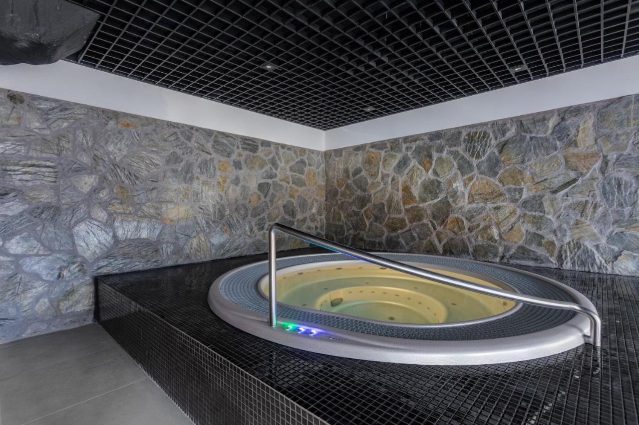 Green Park Resort C15- Z Dostepem Do Basenu, Sauny, Jacuzzi, Silowni ชกลาร์สกา ปอเรมบา ภายนอก รูปภาพ